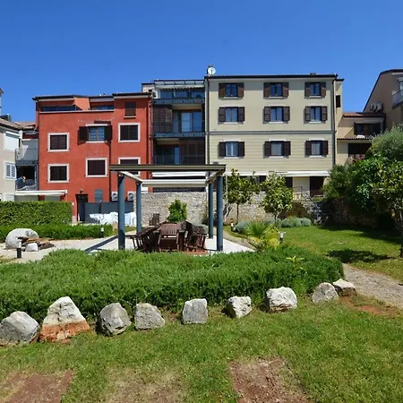 Apartment Max